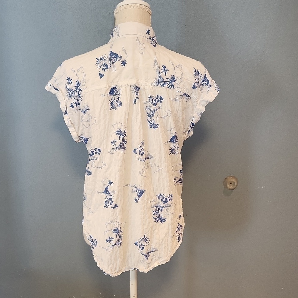 ANA nautical Hawaiian textured button-down scalloped hem blouse - Picture 5 of 8